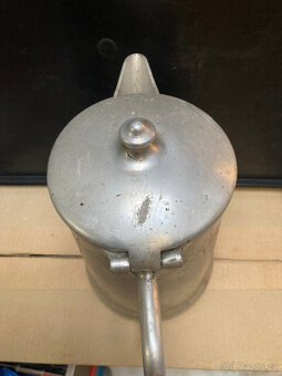 Konvice na vodu hlníková stará bytelná - 12