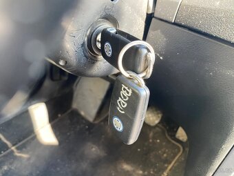 VW BORA 1.6 16V PACIFIC PROJEKT RV 2004 - 12