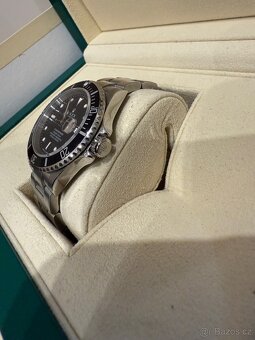Rolex Submariner 16610LN (2010) – NOS, Full Set - 12