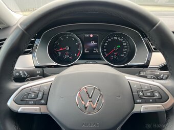 VW Passat 2.0 TSi 140kw 1. majitel ČR - jako nový - 12