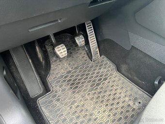 VW Caddy  2.0 TDI 75 KW - 12