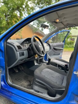 Škoda Fabia 1.2 HTP Combi - 12