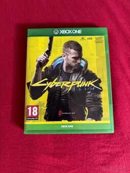 Microsoft Xbox One X, 1 TB - 12