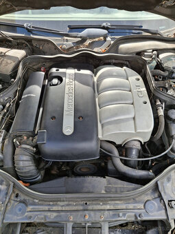 Prodám Mercedes Benz W211 sedan 220cdi rok výroby 2003 - 12