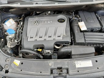 VW Touran 2015 - 12