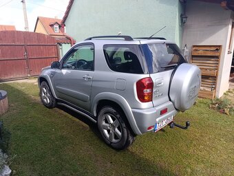 Toyota RAV 4 - 12