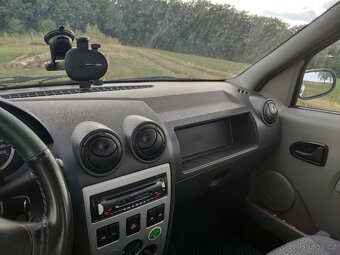Prodám Dacia Logan 1.4 l - 12