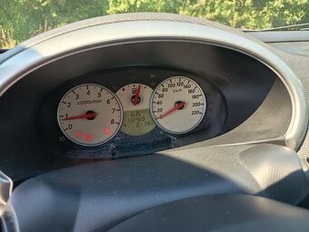 Nissan Micra 1.4i Cabrio - 12