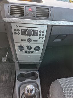 Opel Meriva 1,7 cdti 74 kw - 12