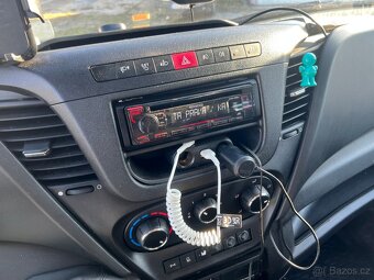 Iveco, 70C18, odtahový speciál, 7 míst, r.v. 2018 - 12