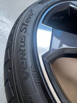 NOVÉ Original Audi Q2 SQ2 81a r19 235/40/19 100% - 12
