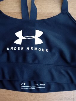 Under Armour dámská sportovní podprsenka vel. S - 12