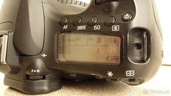 Canon EOS 60D - 12
