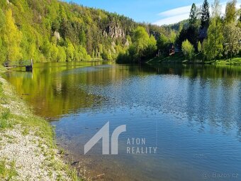 Bítov -  rekreační chata podlahová plocha 100 m2 - vhodné na - 12