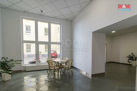 Pronájem kancelářského prostoru, 118 m², Praha, ul. Podbabsk - 12
