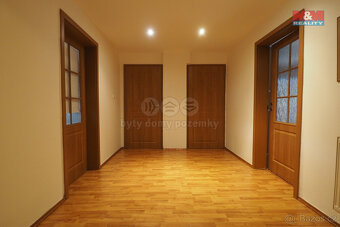 Prodej rodinného domu 6+1, 220 m², Bohumín, ul. Boční - 12