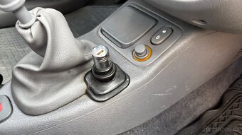 Renault Clio 1,9 dti, 5 dv, r 2001, jen 157tkm - 12