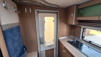 Bürstner Averso Fifty 420 TS, el. pojezd - 12