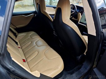 Tesla Model S 85d free charging panorama - 12