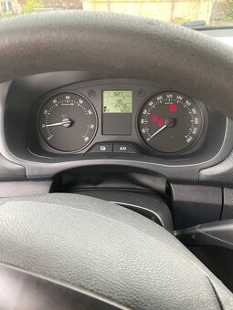 Škoda Fabia II 1.2 HTP r.v. 2010, 51 kw - 12