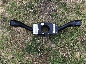 prodám náhradní dily VW golf 4 - 12