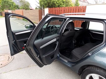 Škoda Octavia Kombi 3 1,2 TSi 77kW ELEGANCE 12/2014 1.MAJ - 12