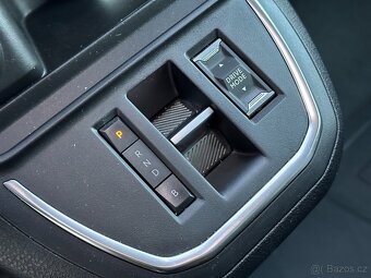 Peugeot Traveller 2022 - 12