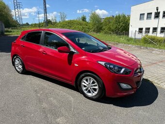 Hyundai i30 1.4i 73kw 2014 Nove v ČR - 12