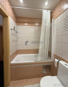 Pronájem bytu 1+1/L 33m², ul. Slavojova, Praha 4 - Nusle, za - 12
