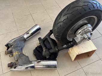Yamaha Vmax 1200 zadní náprava Vyfuk široké kolo - 12