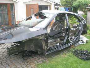 Prodám díly Škoda Kamiq atd. zrcátka kliky KESSY a další - 12