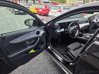 Mercedes-Benz Třídy E 220CDI 4-MATIC - 12