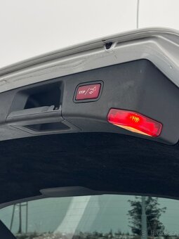 Mercedes-Benz W212 - 12