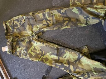 Výstrojní součástky AČR, maskáče, vz. 95 - 12