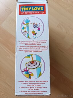 Hrací a svítící kolotoč Tiny Love - Na statku - 12