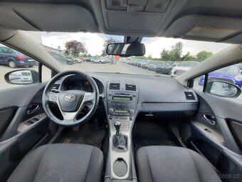 Toyota Avensis, 1,8 16V 108kW   AUTO A/C   VÝHŘEV - 12