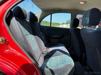 Nissan Almera 1.4 - 12