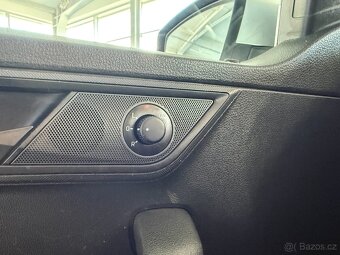 Škoda Fabia 1,2 TSI 66kW,SERVISKA - 12