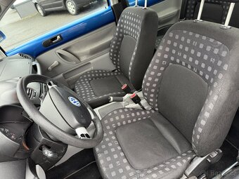Volkswagen New Beetle 2.0i 85 KW - 12