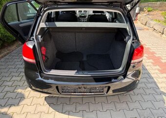 Volkswagen Golf 1,4i VI serviska , klima , benzín - 12