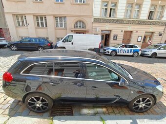 Opel Insignia - 12