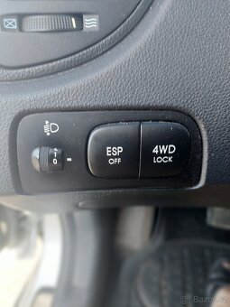 Kia Sportage 2.0 CRDI 4X4 najeto 148 000km - 12
