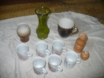talíře, čajový servis,skleničky na víno,vysavač - 12