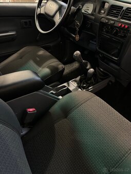 Toyota Hilux 2.5 kdn165 - 12