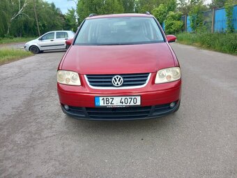 Volkswagen Touran 1.6 benzin kw 85 rok 2005 - 12