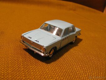 MODEL TAXI VOLGA GAZ  24 kovový model 1:43 SSSR - 12