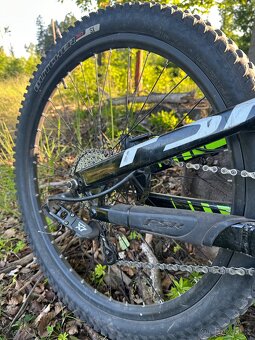 Celoodpružené kolo Specialized Status 1 - 12
