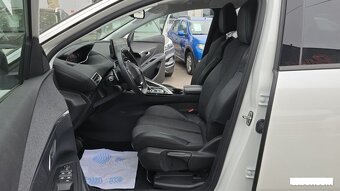 Peugeot 3008 BlueHDi 130  EAT8 Allure rok 2022 - 12