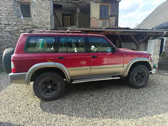 Nissan Patrol GR - 12
