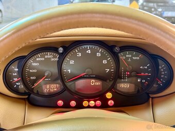 Porsche 911 Carrera 2 996 - 12